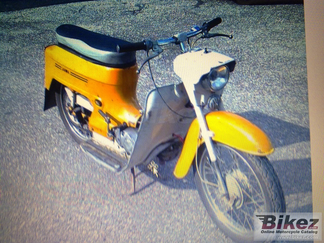Big  50 - 20 - yezdi - colt picture and wallpaper from Bikez.com